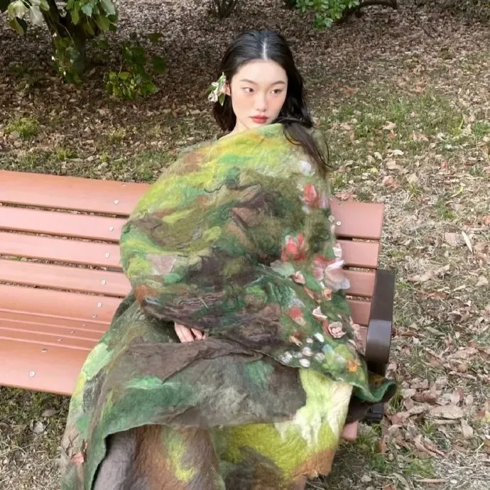唯美雨天邂逅《言叶之庭》高清在线：隐秘的师生恋，每一帧都可以截下来当壁纸